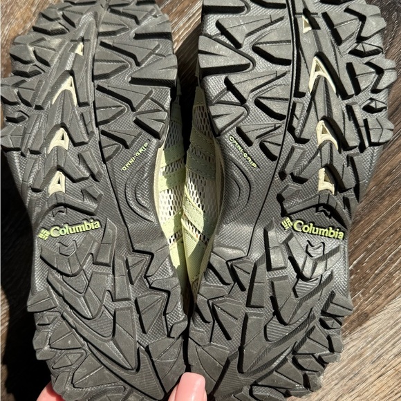 Columbia Sage Green Aquatooth Athletic Shoes - Picture 4 of 7